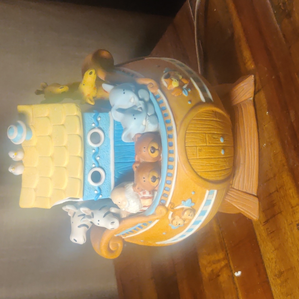 Noah's Zoo Cruise Night Light